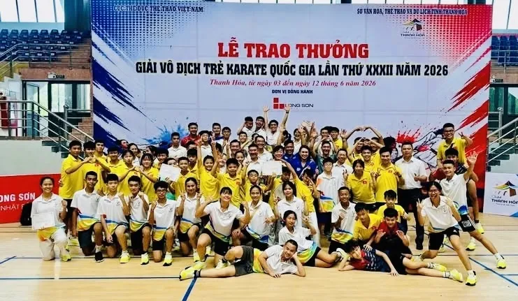 Võ sĩ karate trẻ TPHCM đã nỗ lực thi đấu tại giải năm nay. Ảnh: KARATE TPHCM