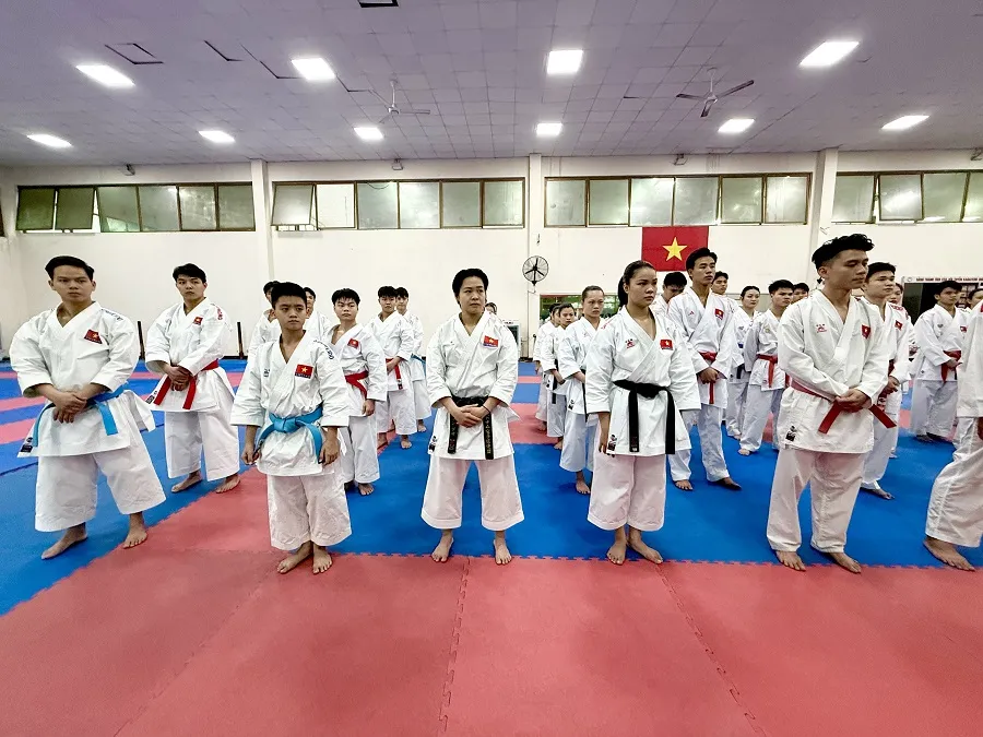 Võ sĩ karate Việt Nam tích cực chuẩn bị hướng tới thi đấu giải vô địch Đông Nam Á 2026 trên sân nhà. Ảnh: MINH CHIẾN