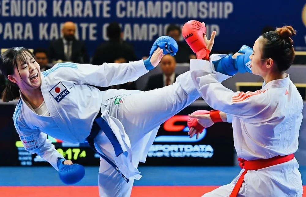 Nguyễn Thị Diệu Ly (đai đỏ) đang có phong độ cao sau khi giành ngôi vô địch châu Á 2026. Ảnh: AKF