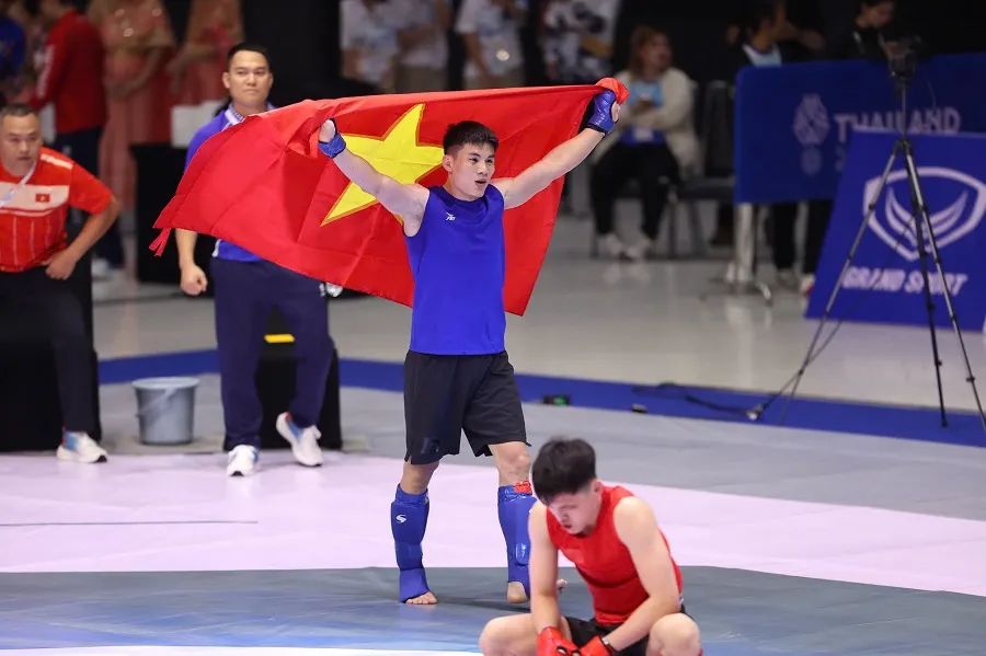 Võ sĩ Quàng Văn Minh từng có thành tích HCV tại SEA Games 33-2025 và dự kiến sẽ được cử tham dự ASIAD 20. Ảnh: DŨNG PHƯƠNG
