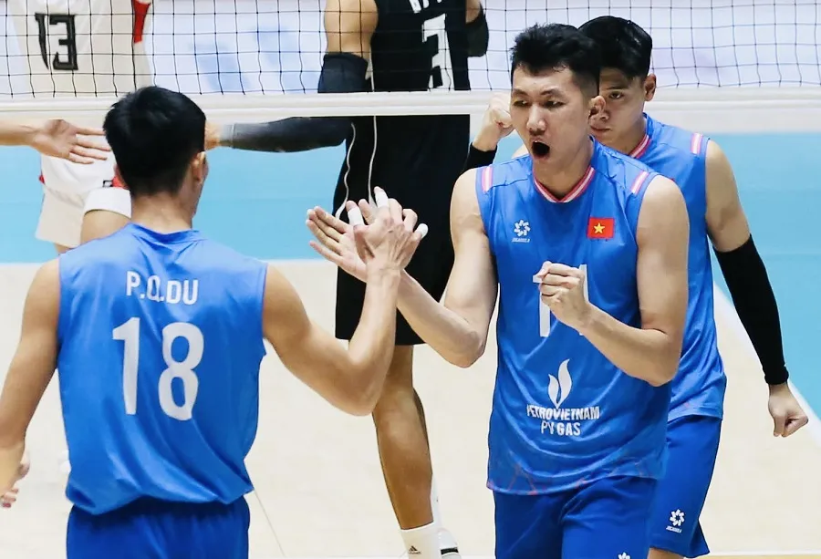 Đội tuyển bóng chuyền nam Việt Nam còn cơ hội tranh thứ hạng vào top 3 trước đối thủ Thái Lan ở ngày 19-7. Ảnh: SAVA