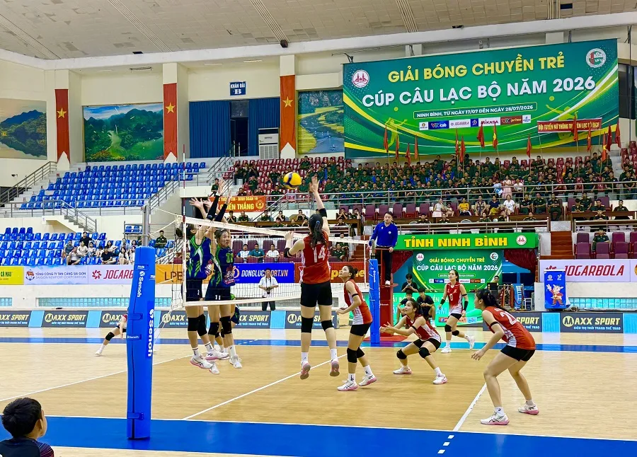 Các cầu thủ trẻ tiếp tục thi đấu giải vô địch trẻ quốc gia 2026 sau khi vừa tranh tài giải vô địch câu lạc bộ ở Ninh Bình mới đây. Ảnh: MINH CHIẾN
