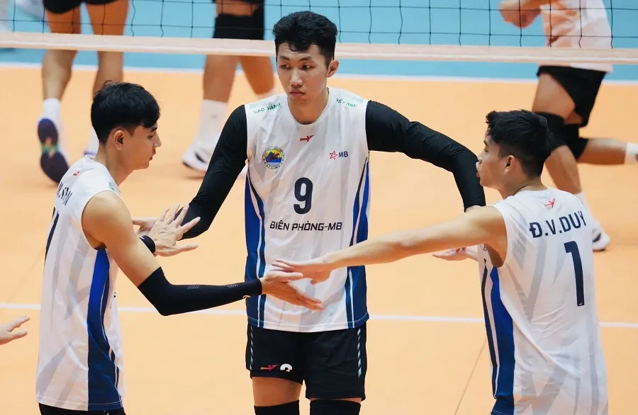Nhiều gương mặt có chuyên môn tốt của đội tuyển bóng chuyền quốc gia sẽ thi đấu cho Đội tuyển bóng chuyền nam Quân đội trong giải đấu ở Đông Anh (Hà Nội) sắp tới. Ảnh: VFV