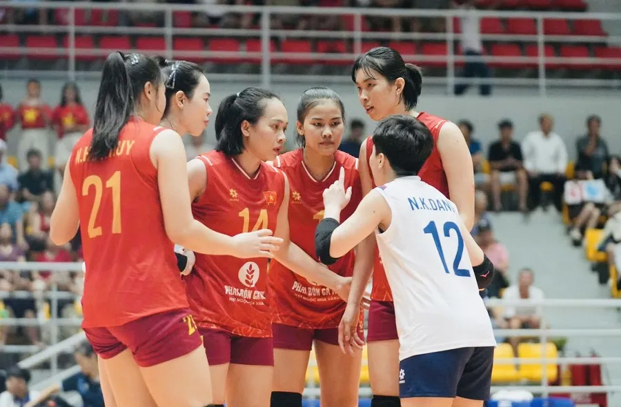 Đội tuyển bóng chuyền nữ Việt Nam tiếp tục thi đấu chặng 2 giải SEA V.Cup 2026 ở Thái Lan. Ảnh: VFV