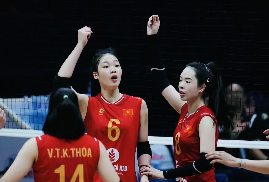 Đội tuyển bóng chuyền nữ Việt Nam sẽ thi đấu trận tứ kết ở ngày 28-8. Ảnh: VFV