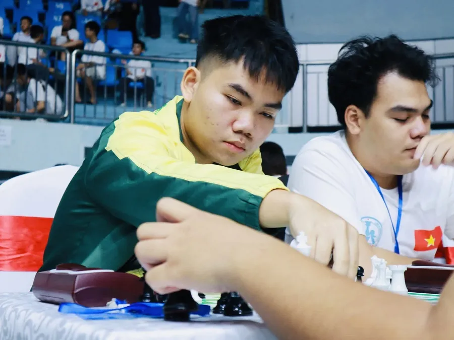 Kỳ thủ trẻ Đặng Anh Minh của cờ vua TPHCM. Ảnh: VNCHESS