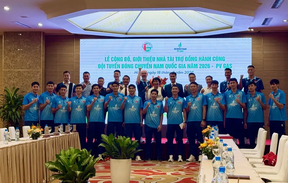 Đội tuyển bóng chuyền nam Việt Nam có thêm nguồn lực động viên trước khi tham dự ASIAD 20. Ảnh: MINH CHIẾN
