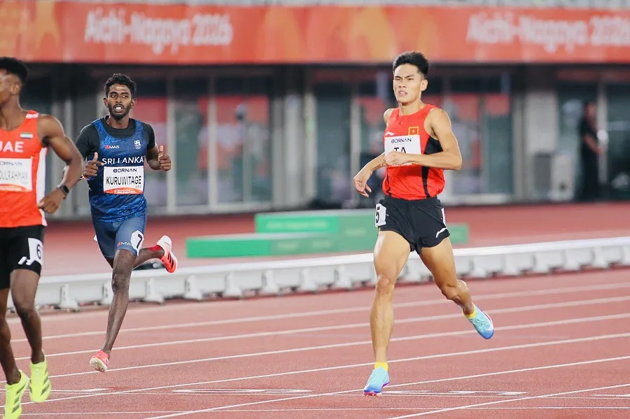 Tạ Ngọc Tưởng không giành quyền vào chung kết 400m tại ASIAD 20. Ảnh: LƯỢNG LƯỢNG