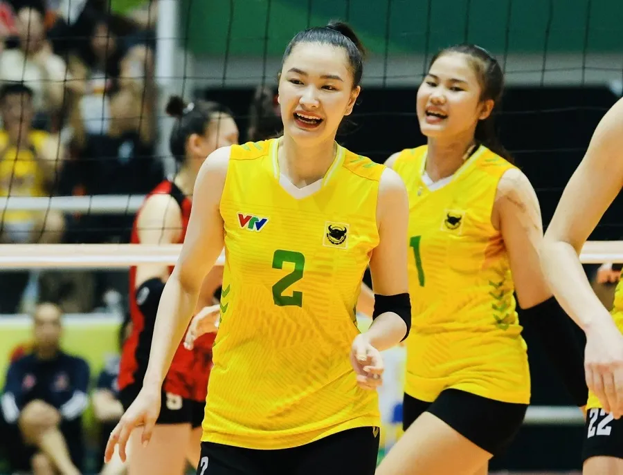 Kim Thanh và Trà My đã thi đấu hiệu quả trước các đối thủ Hưng Yên trong ngày tranh tài. Ảnh: DŨNG PHƯƠNG