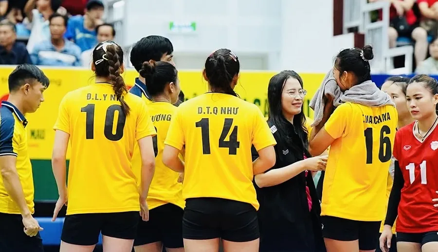 Đội bóng chuyền nữ Hưng Yên đã xuống hạng sau giải năm nay. Ảnh: BÓNG CHUYỀN VN