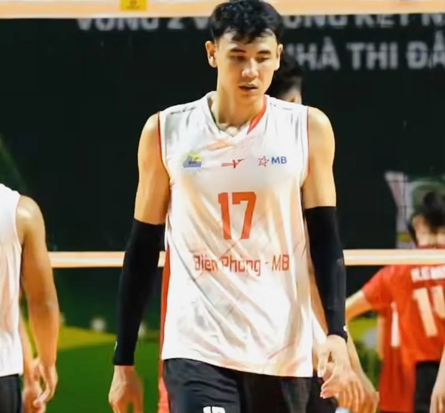 Chủ công Nguyễn Ngọc Thuân chơi xuất sắc tại trận đấu trước đội TPHCM. Ảnh: VFV