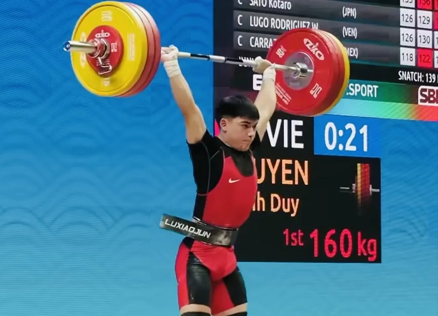 Nguyễn Thành Duy đang tham dự Giải vô địch thế giới 2026 ở Trung Quốc. Ảnh: IWF