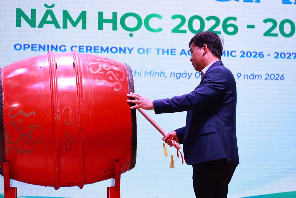 Truong_DH_Luat_TPHCM_Khai_Giang_Nam_hoc_2026_2027_8.jpg
