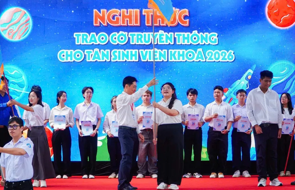 Hai Lam_DHYD HCM_2A.jpg
