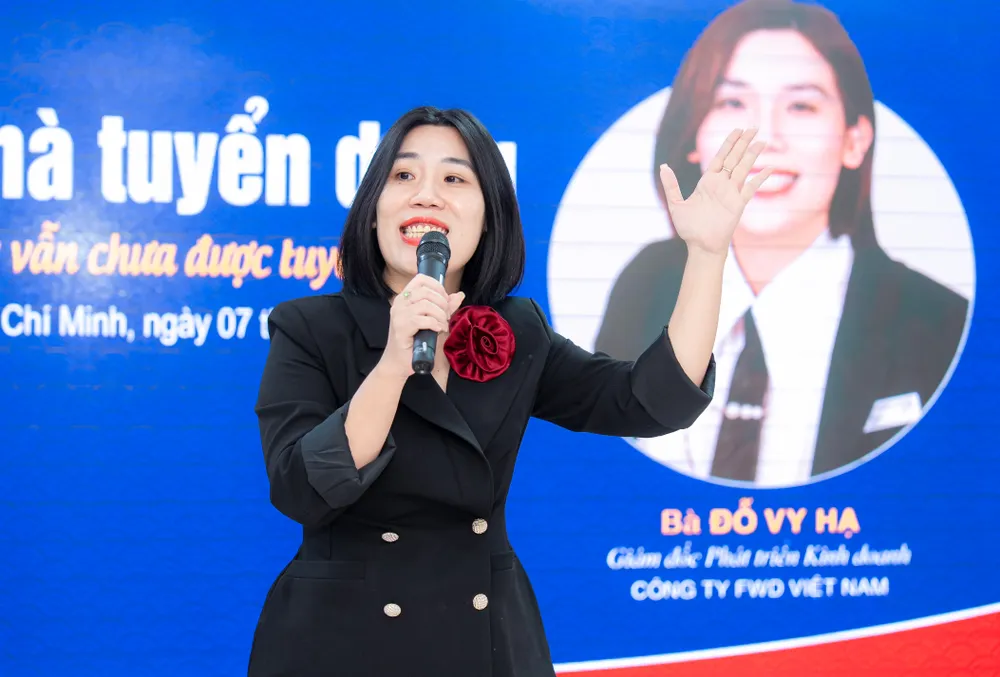 Chinh_phuc_nha_tuyen_dung_1.jpg