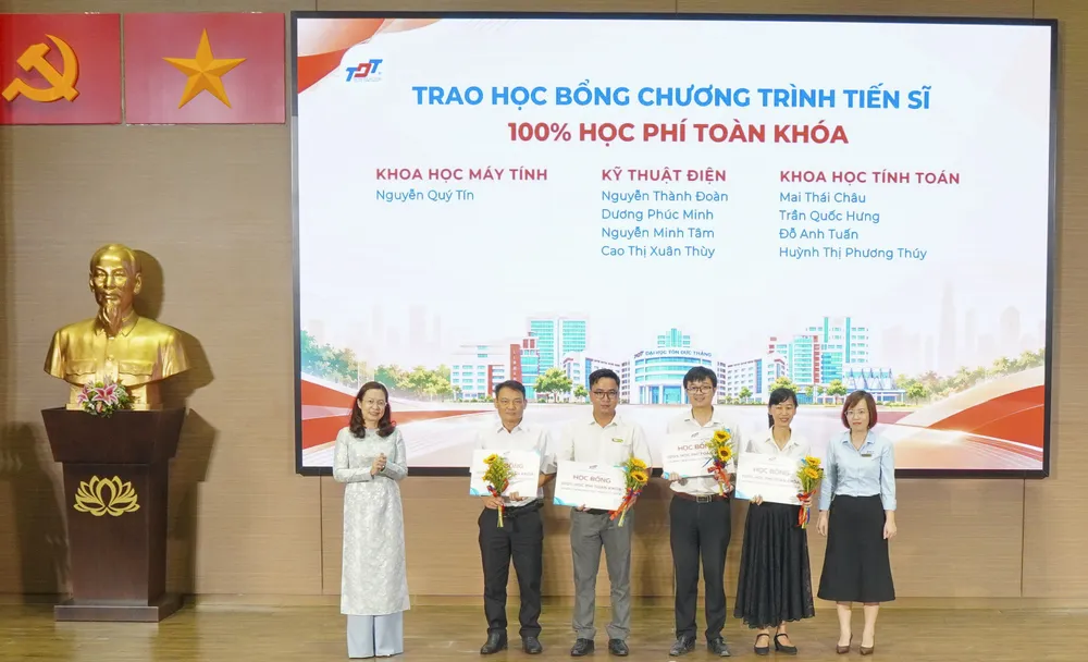 Các nghiên cứu sinh nhận học bổng TDTU năm 2026.