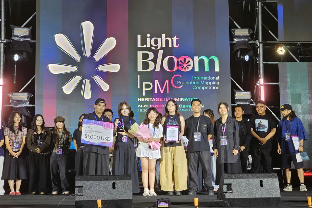 LightBloom_2026_Giai_Nhat_Ban_Chuyen_1A.jpg
