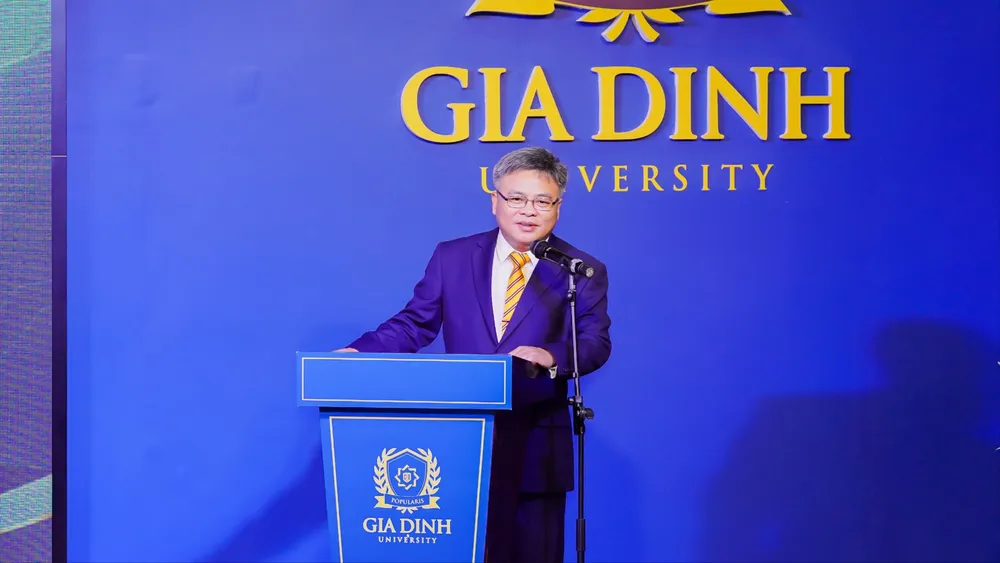 PGS-TS Phạm Văn Song, Quyền Hiệu trưởng GDU, phát biểu khai mạc hội thảo.