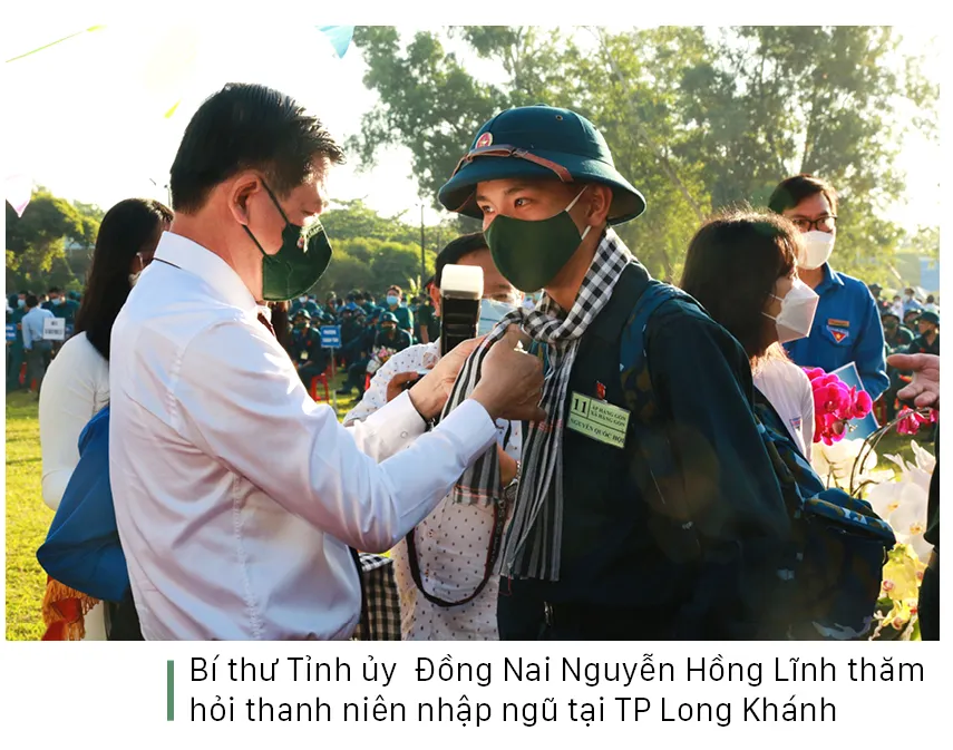 Thanh niên cả nước nô nức lên đường tòng quân ảnh 55