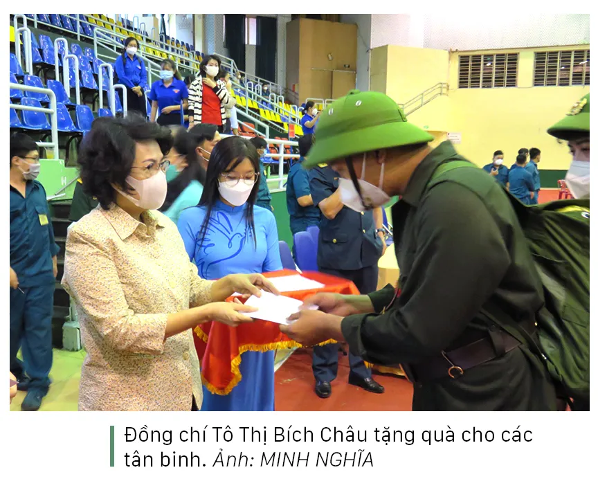 Thanh niên cả nước nô nức lên đường tòng quân ảnh 19