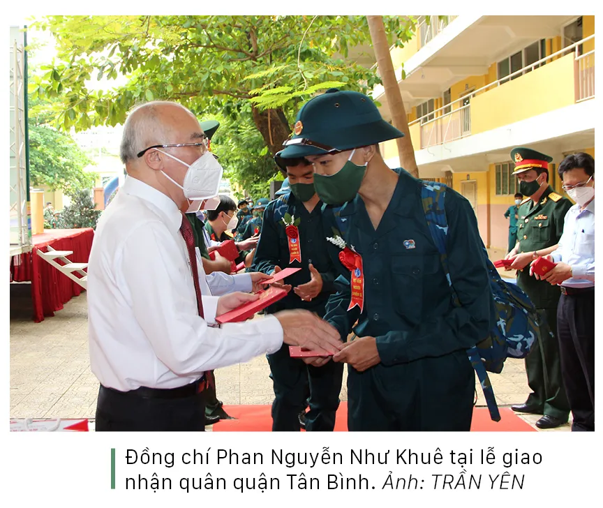 Thanh niên cả nước nô nức lên đường tòng quân ảnh 26