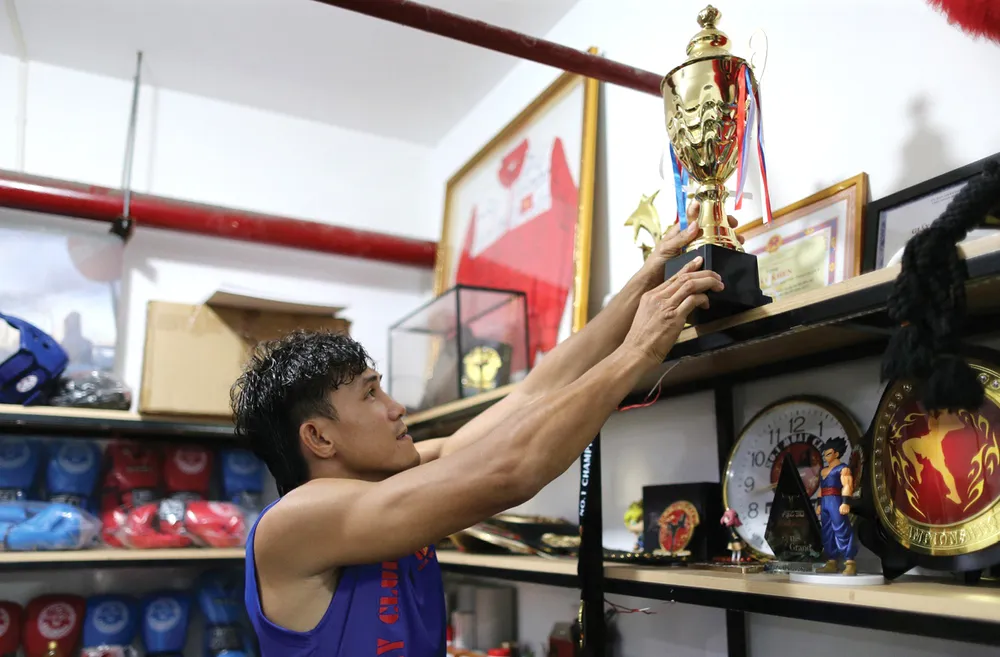 Nguyen Tran Duy Nhat-3.jpg