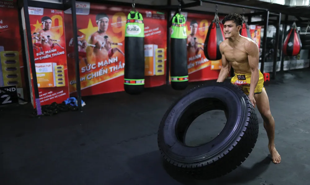 Nguyen Tran Duy Nhat-9.jpg