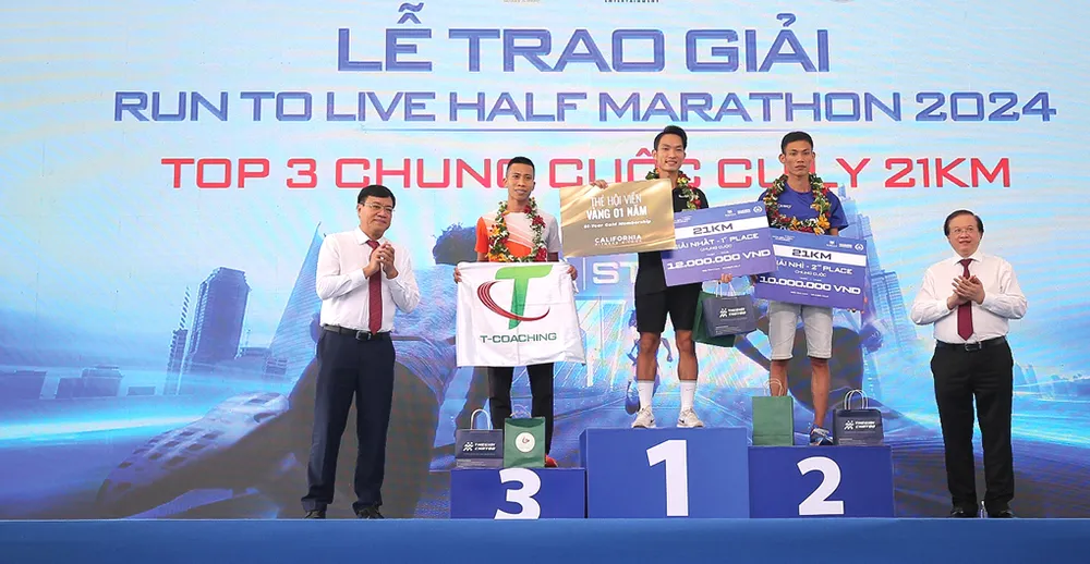 Chay vi cuoc song-h-1.jpg