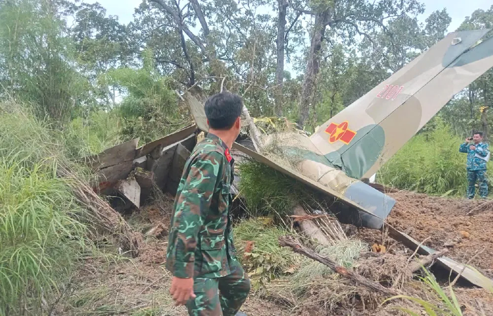 May bay Yak-130-21.jpg