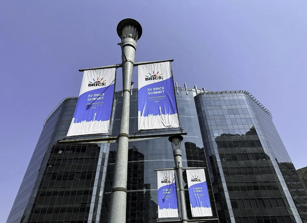 Viet Nam co tham gia nhom BRICS-3.jpg