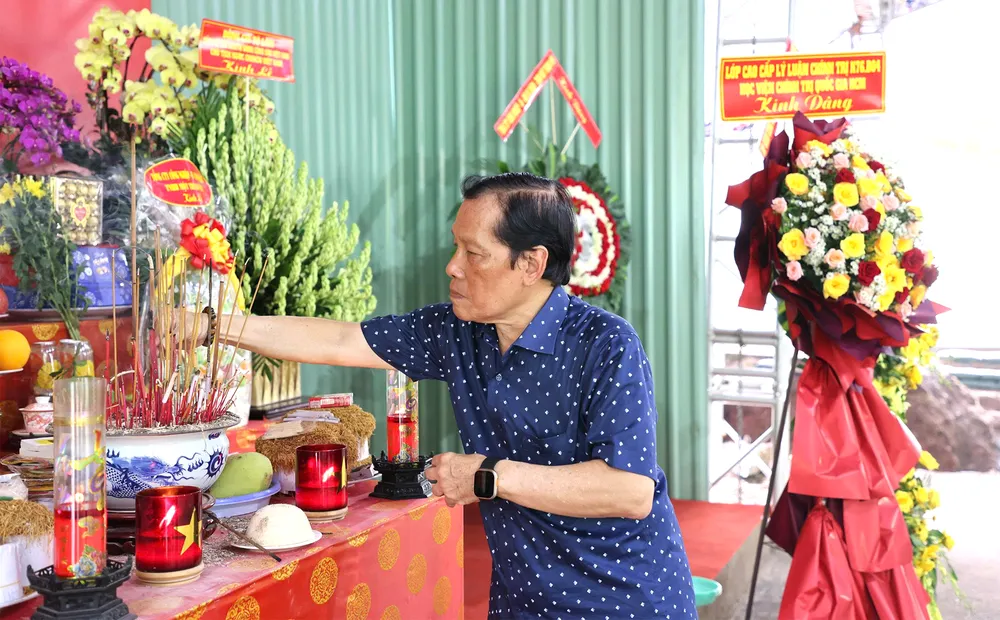 Mong co ngay duoc don me tro ve-hinh-2.jpg