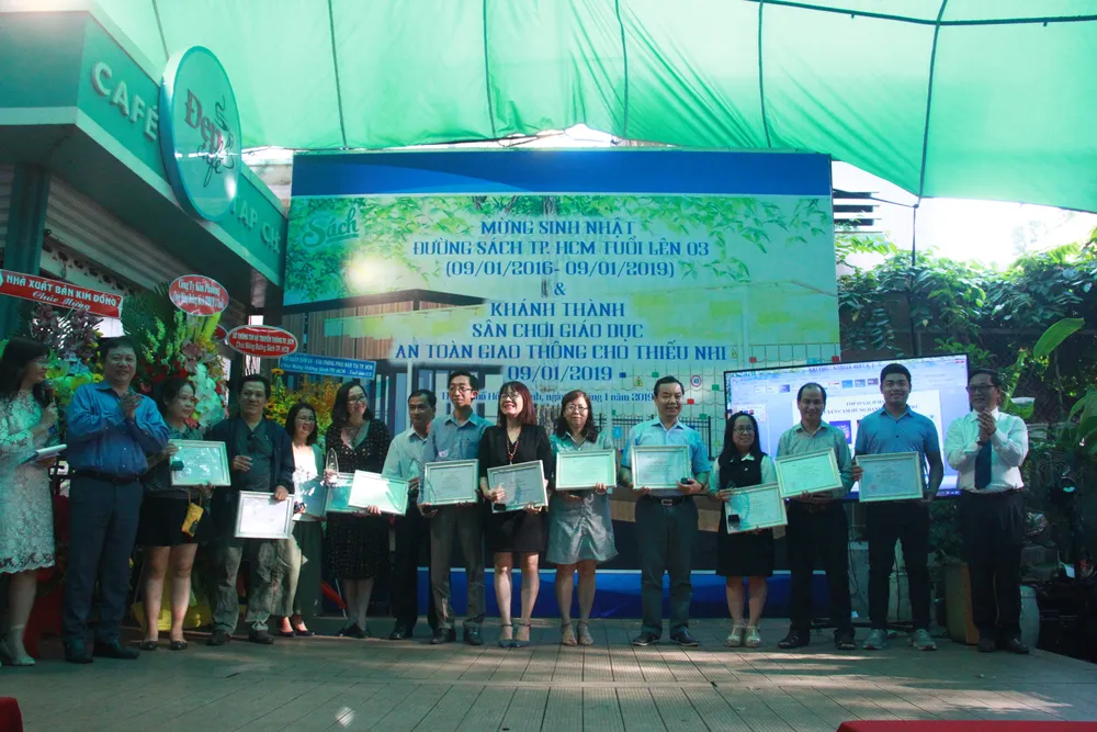 Đường sách TP Hồ Chí Minh mừng đón tuổi lên 3 ảnh 2