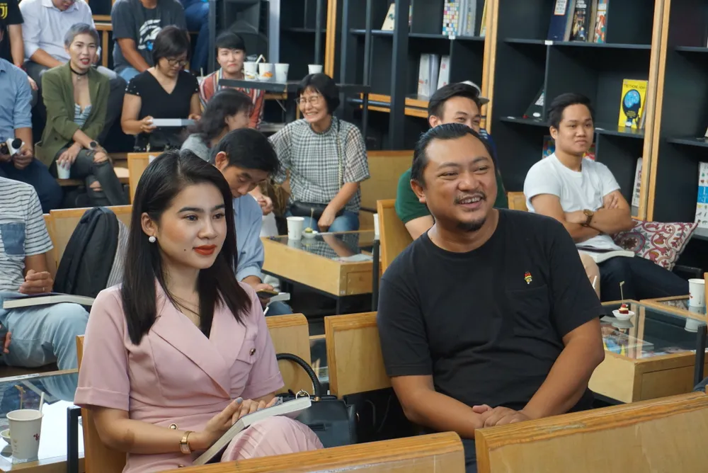 Ra mắt sách về hai cầu thủ vĩ đại nhất của làng túc cầu thế giới  ảnh 4