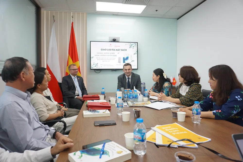 Ra mắt tác phẩm của nhà văn đoạt giải Nobel 2018 ảnh 1