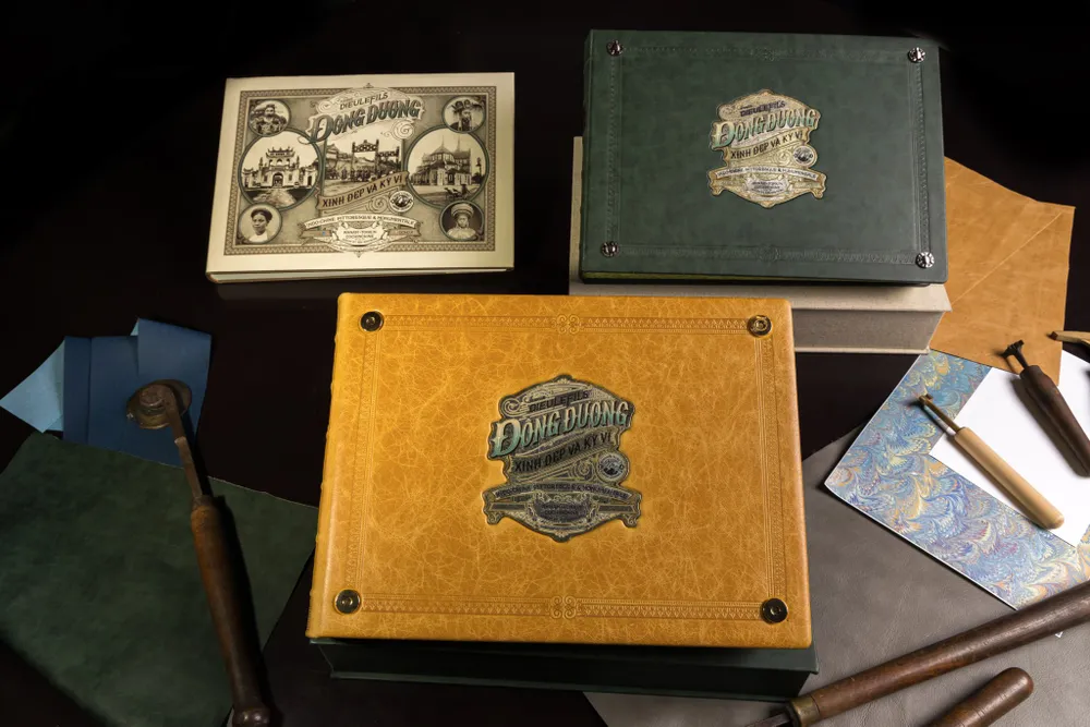 Cuốn sách ''Đông Dương xinh đẹp và kỳ vĩ'' độc bản chữ A được trả giá 130 triệu đồng ảnh 1