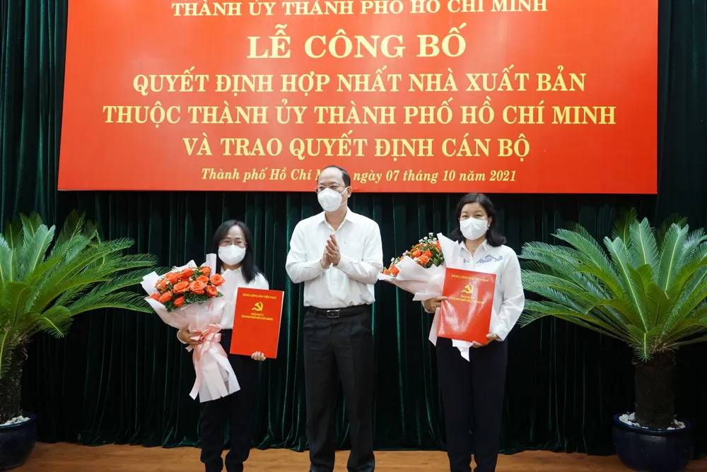 Hợp nhất hai NXB Tổng hợp TPHCM và Văn hóa - Văn nghệ TPHCM ảnh 2