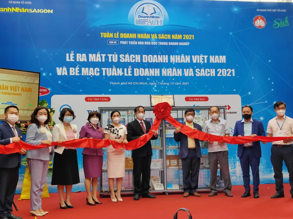 Hơn 500 triệu đồng từ Tuần lễ Doanh nhân và sách năm 2021 ảnh 1