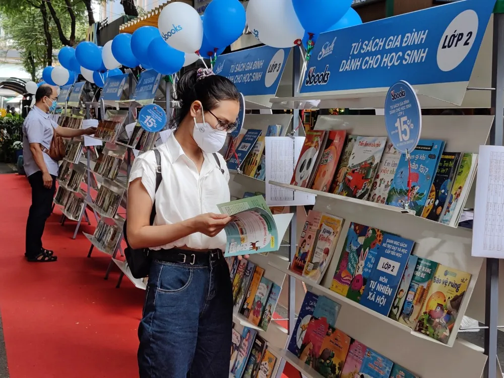 Công bố dự án “Danh mục sách hỗ trợ dạy và học cấp Tiểu học” ảnh 2
