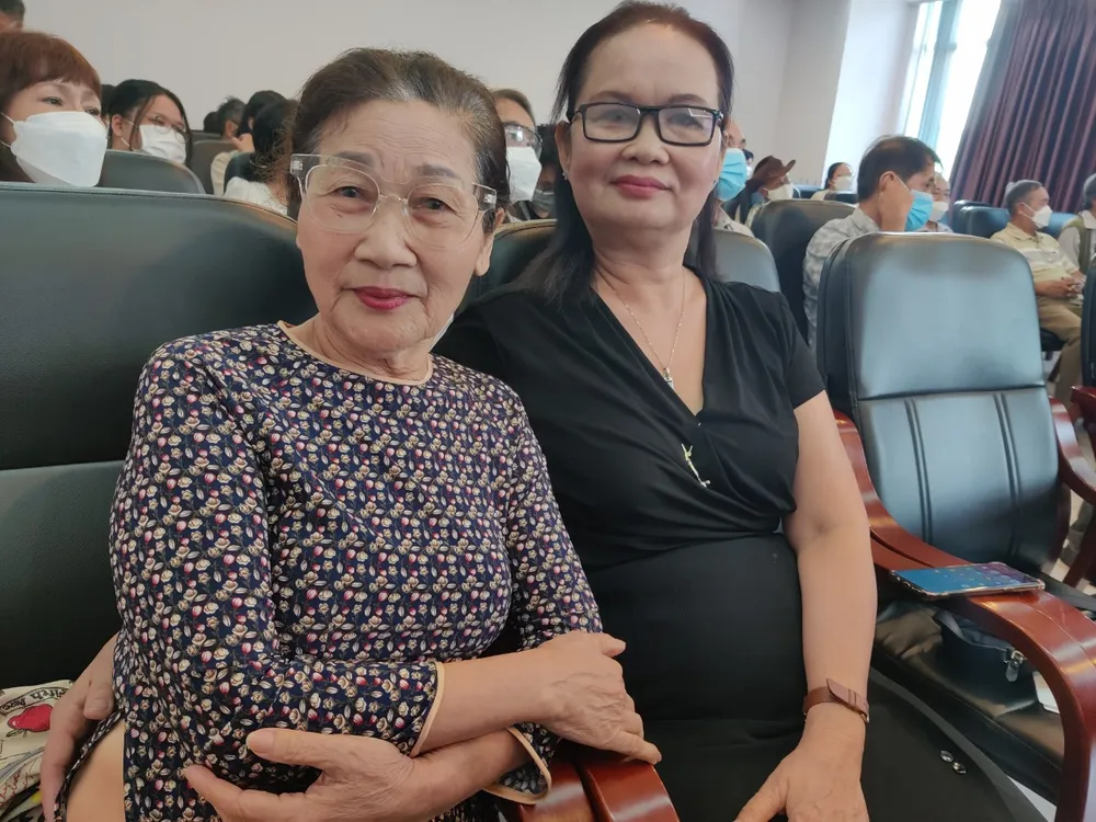 Tưởng nhớ nhà thơ Đoàn Vị Thượng và ra mắt tập thơ “Thơ tình và những bài áo trắng”  ảnh 4