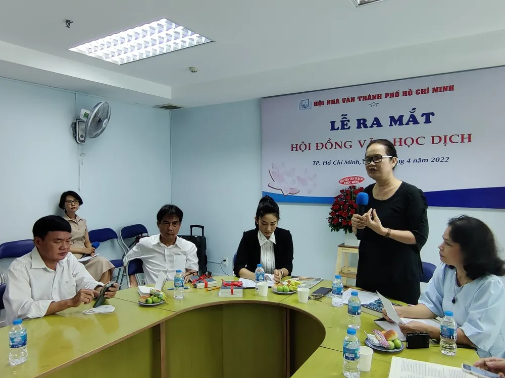 Hội Nhà văn TPHCM ra mắt Hội đồng Văn học dịch ảnh 2