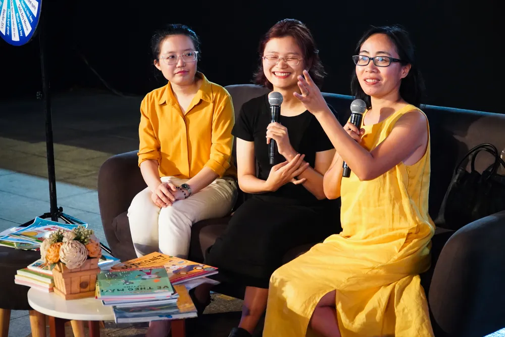 Đọc sách không chỉ cho con vui, cha mẹ cũng phải vui ảnh 1