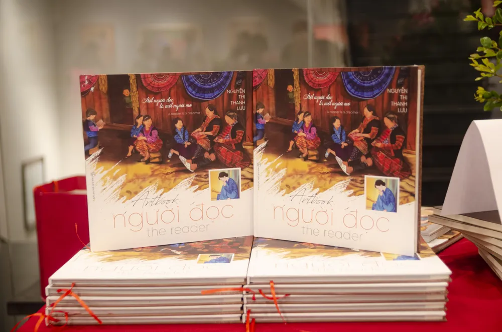 Khi những người đọc “bước vào” tranh  ảnh 1