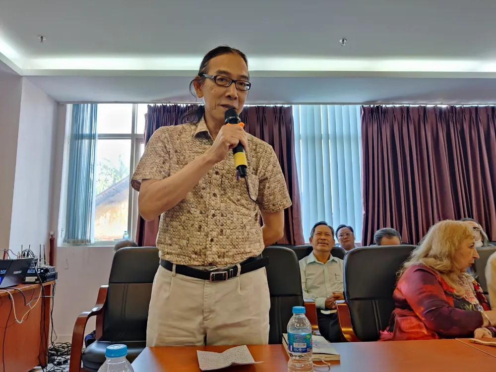 Lắng nghe nhà văn nói về nghề ảnh 4