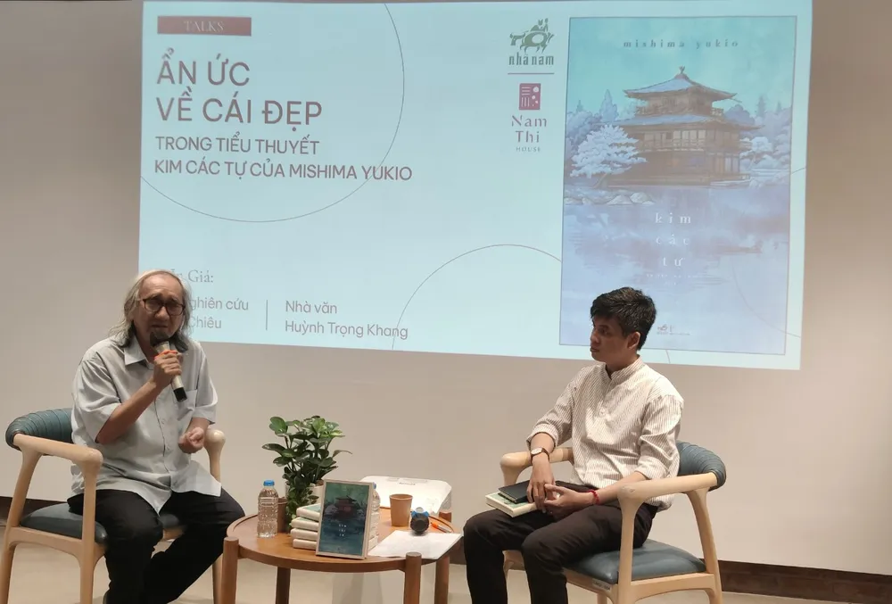 Nhà nghiên cứu Nhật Chiêu trò chuyện về ẩn ức cái đẹp trong tiểu thuyết “Kim Các Tự“ ảnh 1