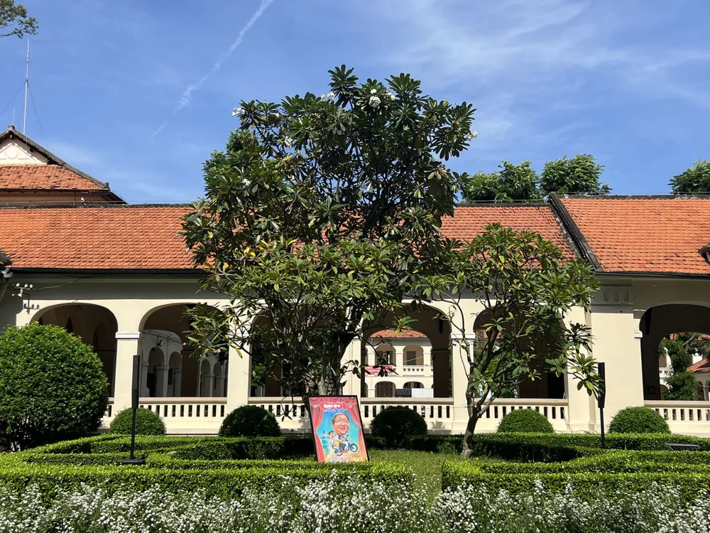 Tưởng nhớ một năm ngày nhà văn Lê Văn Nghĩa đi xa  ảnh 1