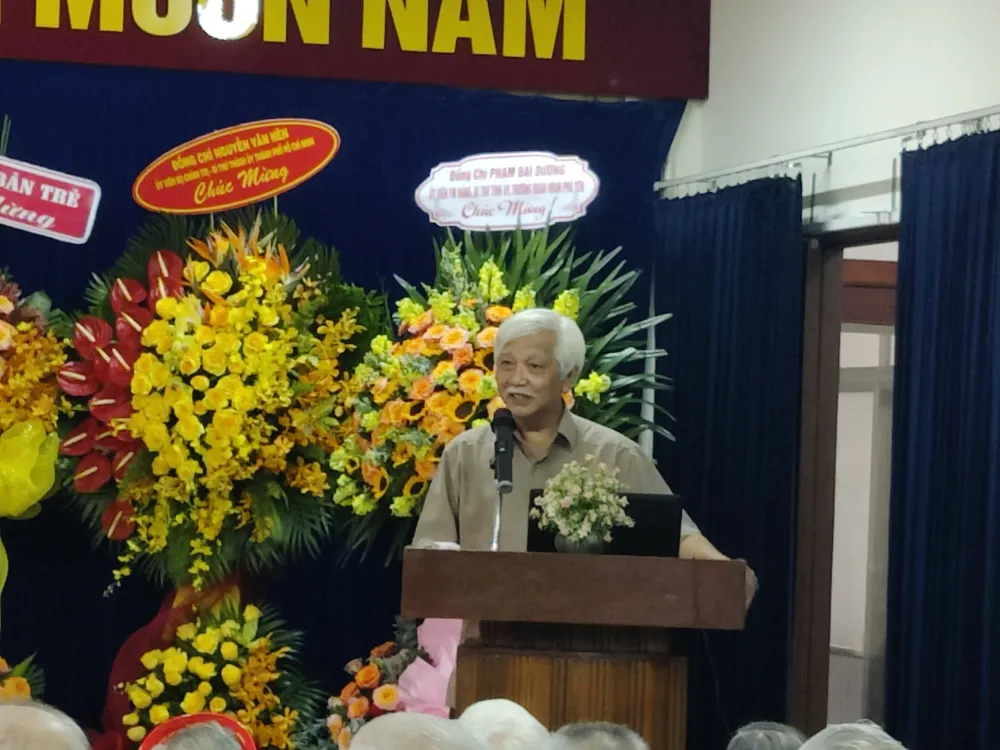 Hai sử gia trăm tuổi trò chuyện về lịch sử ảnh 2