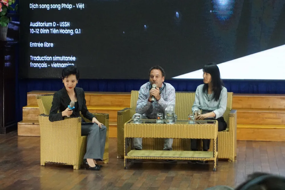 “Ông hoàng trinh thám” nước Pháp giao lưu với bạn đọc TPHCM ảnh 3