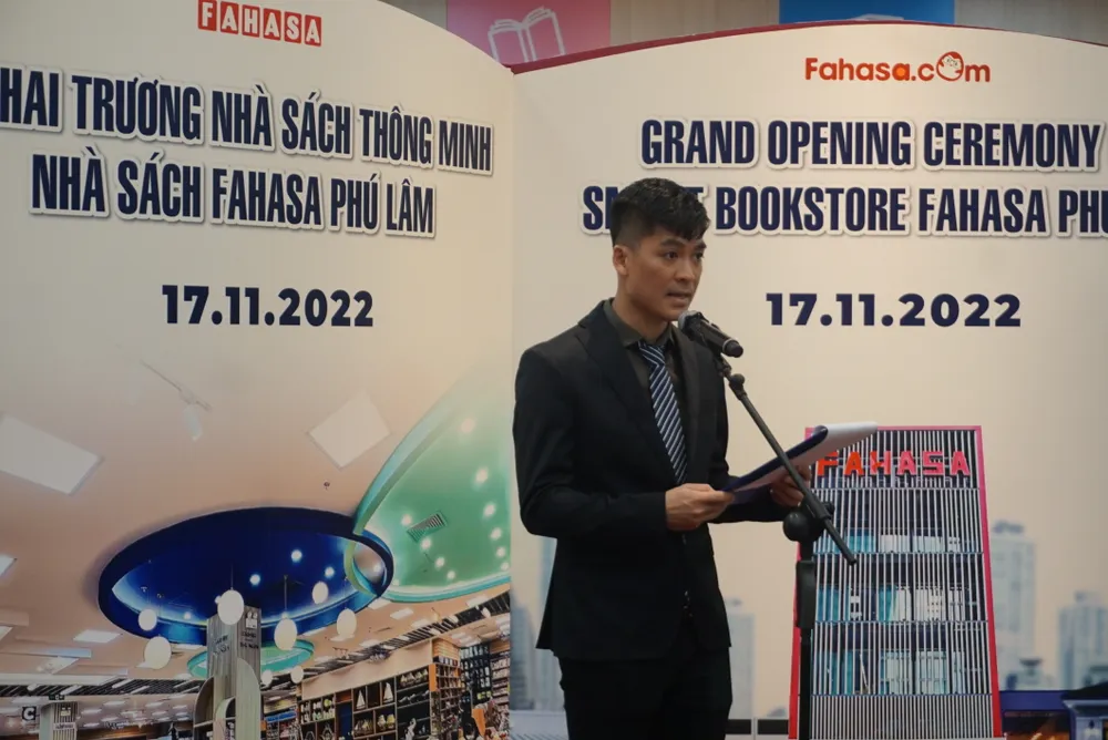 Nhà sách Fahasa Phú Lâm “lột xác” với nhiều tiện ích dành cho bạn đọc   ảnh 1