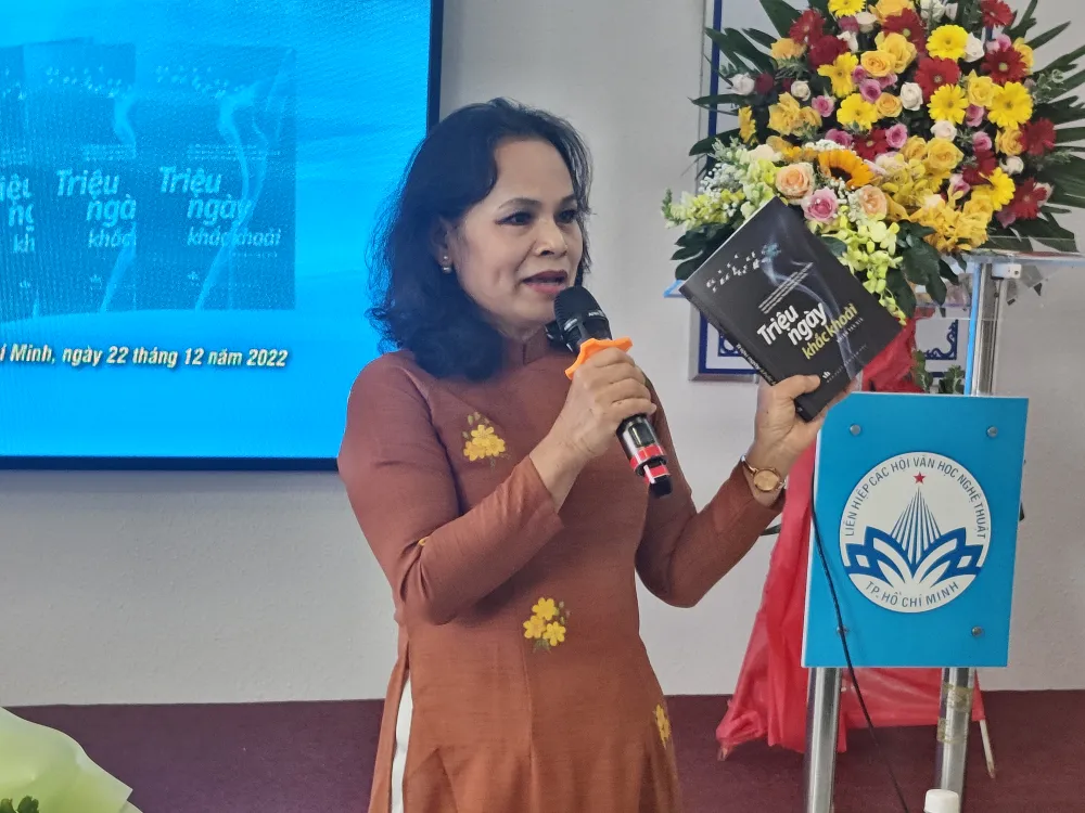 Nhà văn Trầm Hương, Phó Chủ tịch Hội Nhà văn TPHCM giới thiệu về ấn phẩm "Triệu ngày khắc khoải" được phát hành ngay sau khi cuộc vận động kết thúc