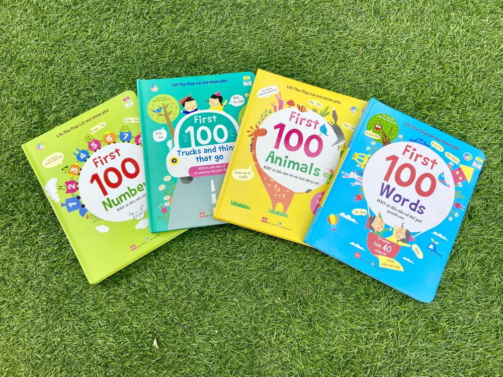 Bộ sách "Lift the Flap - Lật mở khám phá" được thực hiện song ngữ Việt - Anh giúp bé làm quen với những từ vựng cơ bản